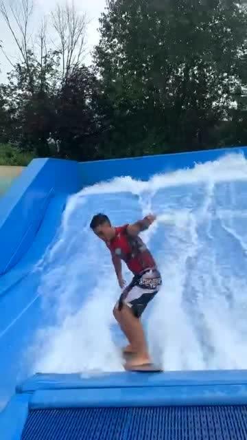 实弹射击